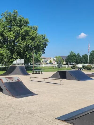 Pickleball Courts - Lowell, IN