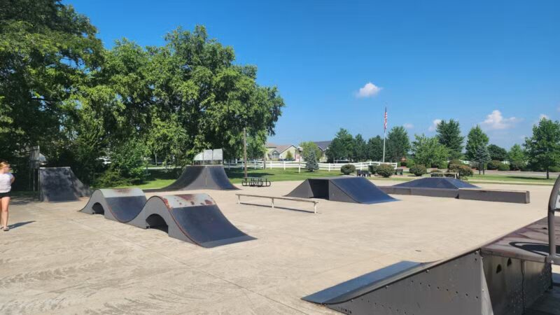 Pickleball Courts - Lowell, IN
