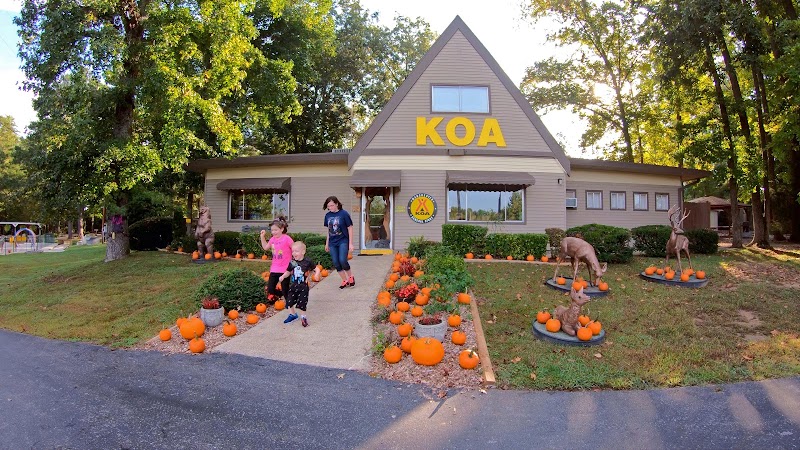 The Broken Banjo RV Park - Manchester, TN