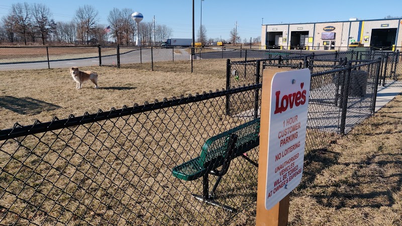 Dog Park at Love's Travel Stops - Marion, IL