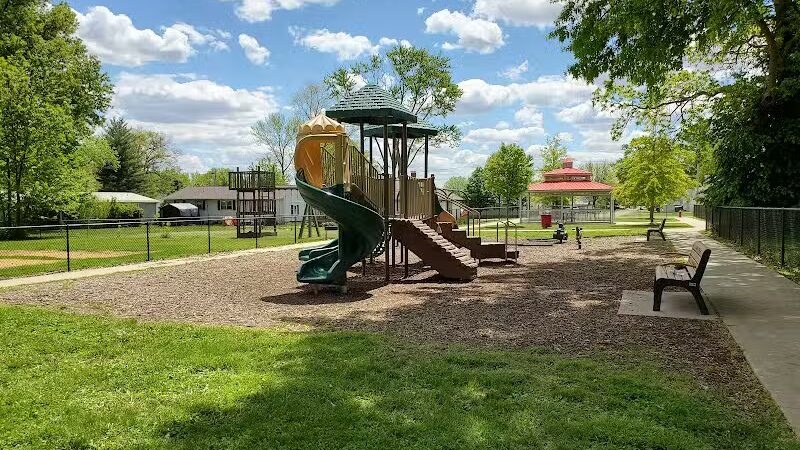 Lion Land Park - Marshall, IL