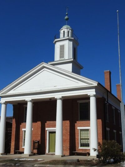 Metamora Village Square - Metamora, IL