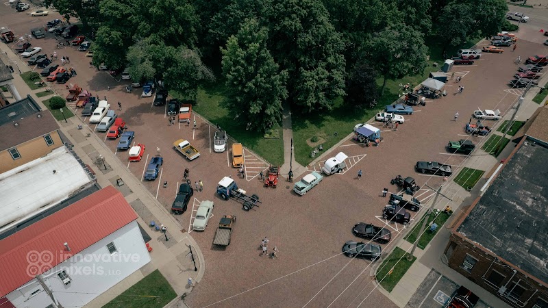 Metamora Village Square - Metamora, IL