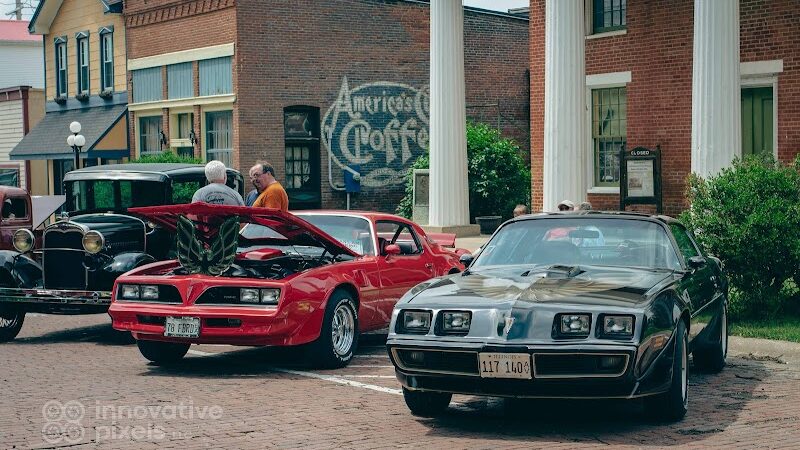 Metamora Village Square - Metamora, IL