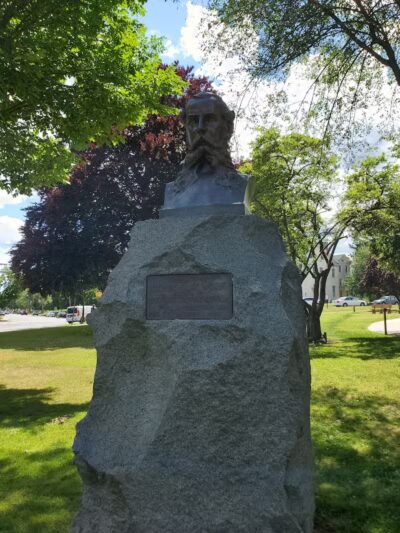 Soldiers Monument - Middletown, CT