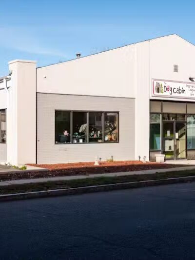 The Dog Cabin LLC - Middletown, CT