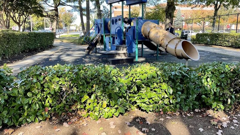 Mineola Memorial Park - Mineola, NY