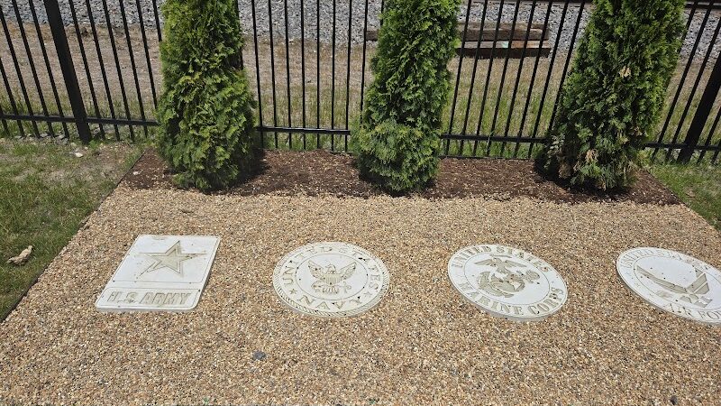 Veterans Dog Park - Minooka, IL