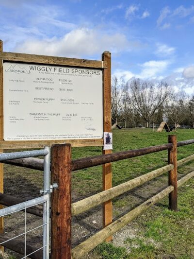 Wiggly Field Dog Park - Monroe, WA