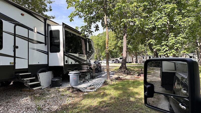 Hickory Ridge Campground LLC - Montgomery City, MO