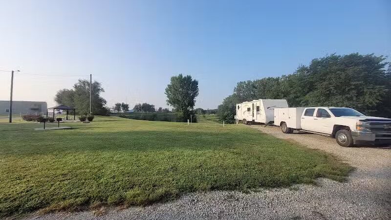 Garden Inn RV Park - Mound City, MO