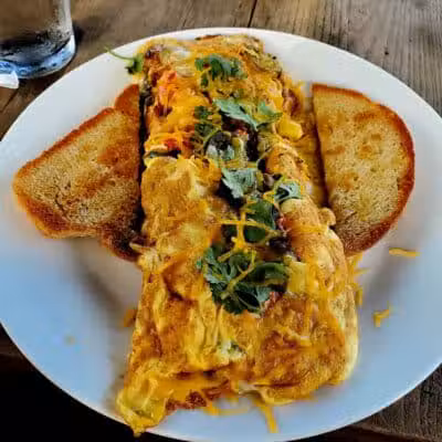 Toad Hollar Bar & Grill - Mound City, MO