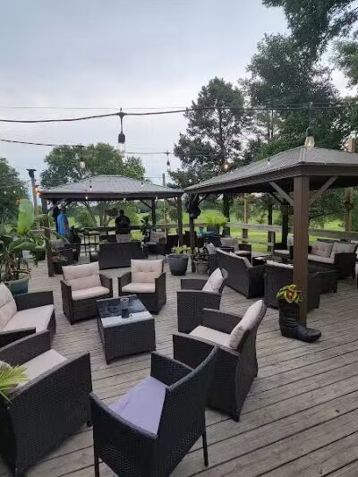 Toad Hollar Bar & Grill - Mound City, MO