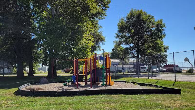 Timewell Park - Mound Station, IL