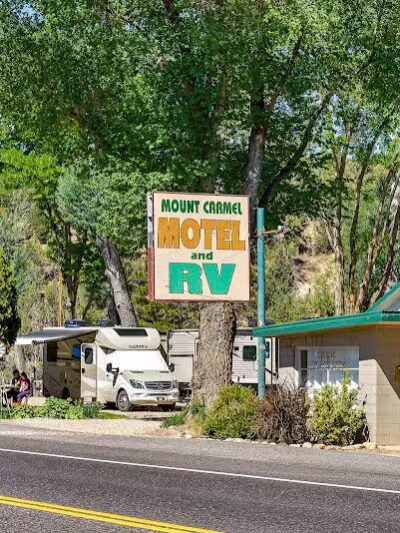 Mt. Carmel Motel and RV Park - Mt Carmel, UT