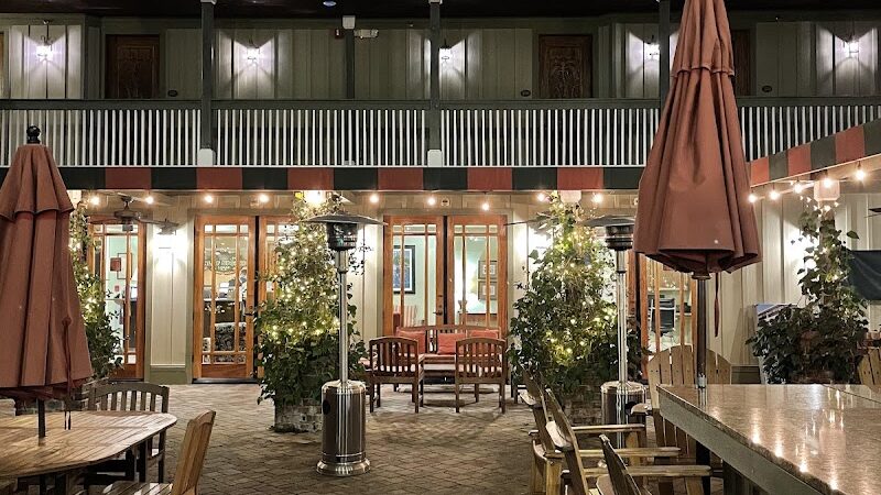 Inlet Sports Lodge - Murrells Inlet, SC