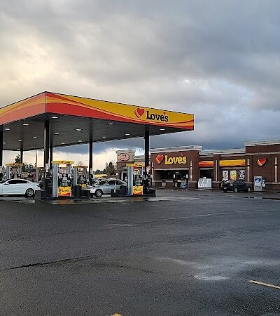 Dog Park at Love’s Travel Stops - Napavine, WA