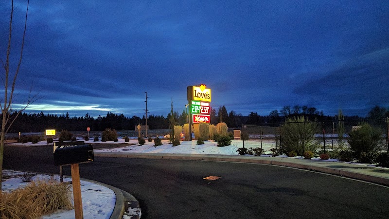 Dog Park at Love’s Travel Stops - Napavine, WA