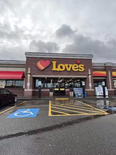 Dog Park at Love’s Travel Stops - Napavine, WA