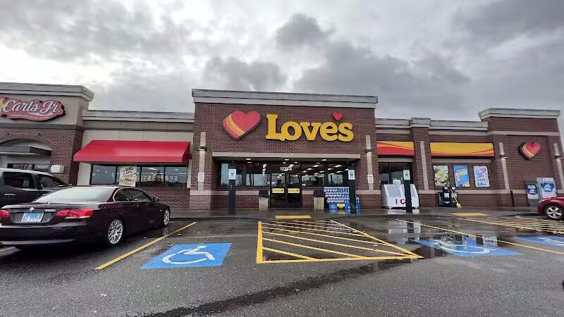 Dog Park at Love’s Travel Stops - Napavine, WA