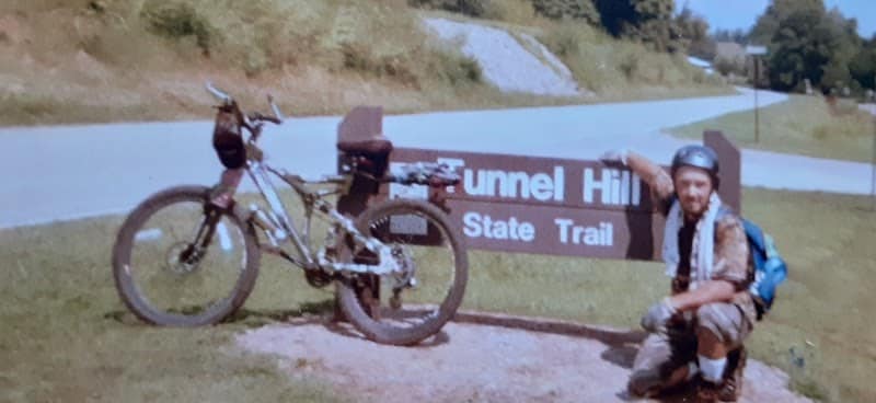 Tunnel Hill State Trail parking & trailhead - New Burnside, IL