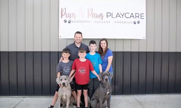 Pups N Paws Playcare - Newburgh, IN