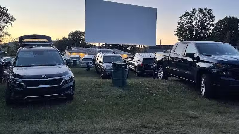 Hathaway's Twin Drive-In-Open Thurs, Fri, Sat & Sun! (This week Open Wed 7/2, Closed Fri 7/4) - North Hoosick, NY