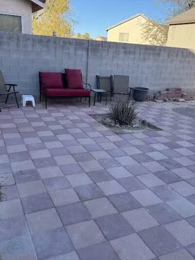 Kaurie’s fully fenced yard with agility trading course - North Las Vegas, NV