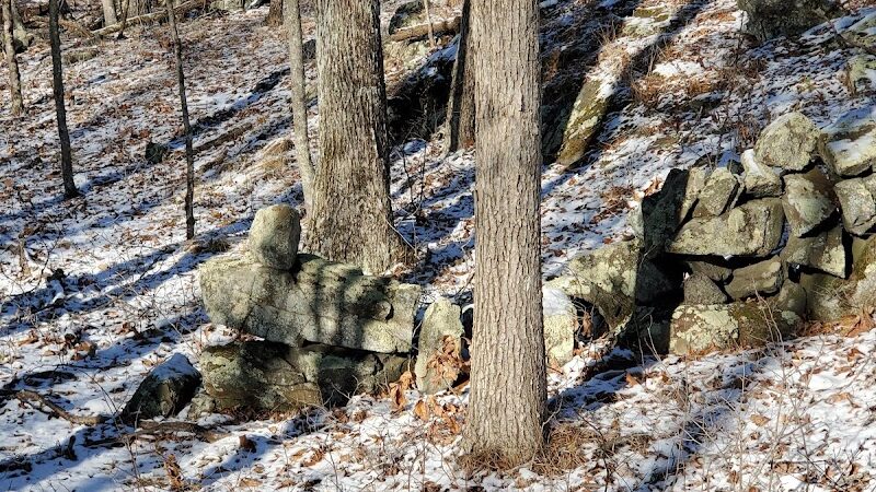 Avalonia TriTown Preserve Parking - North Stonington, CT