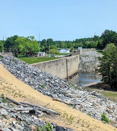 Mansfield Hollow Dam Walk - North Windham, CT