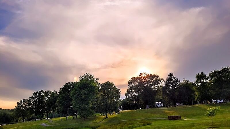 New Lake Campground - Oakland City, IN