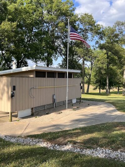 New Lake Campground - Oakland City, IN