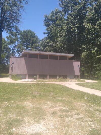 New Lake Campground - Oakland City, IN