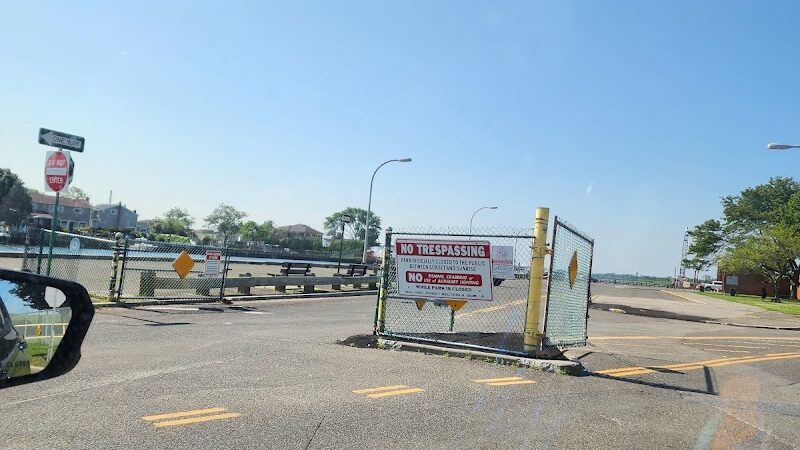 Bay park near the water - Oceanside, NY