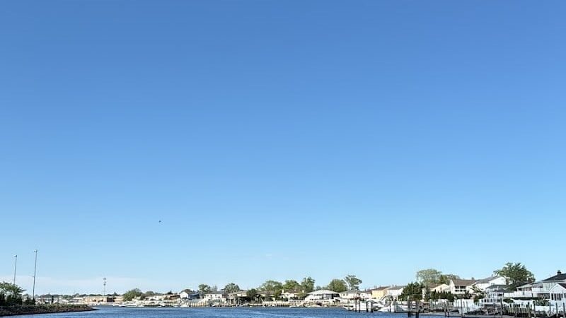 Bay park near the water - Oceanside, NY