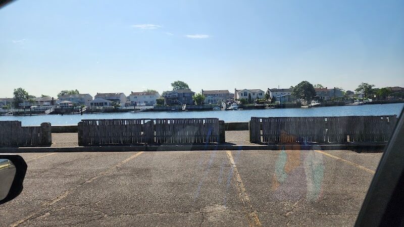Bay park near the water - Oceanside, NY