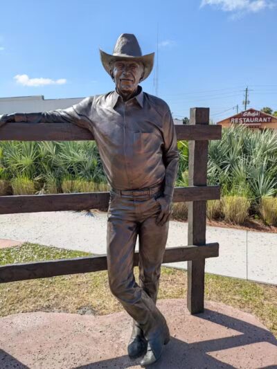Cattleman's Square - Okeechobee, FL