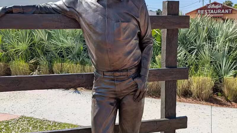 Cattleman's Square - Okeechobee, FL