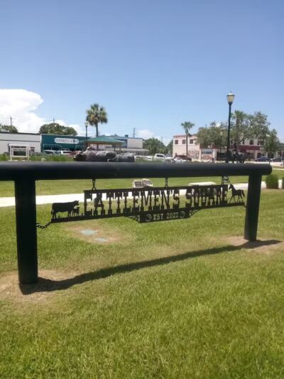 Cattleman's Square - Okeechobee, FL