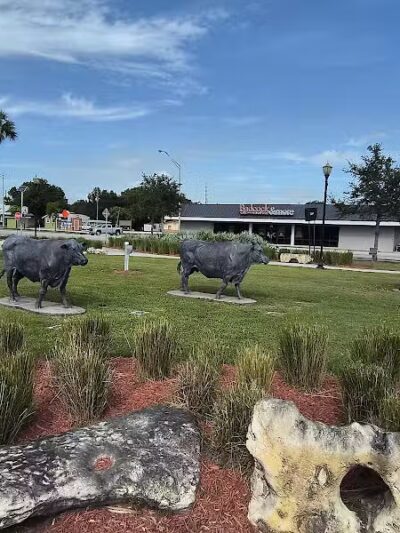 Cattleman's Square - Okeechobee, FL
