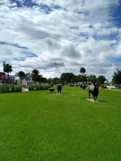 Cattleman's Square - Okeechobee, FL