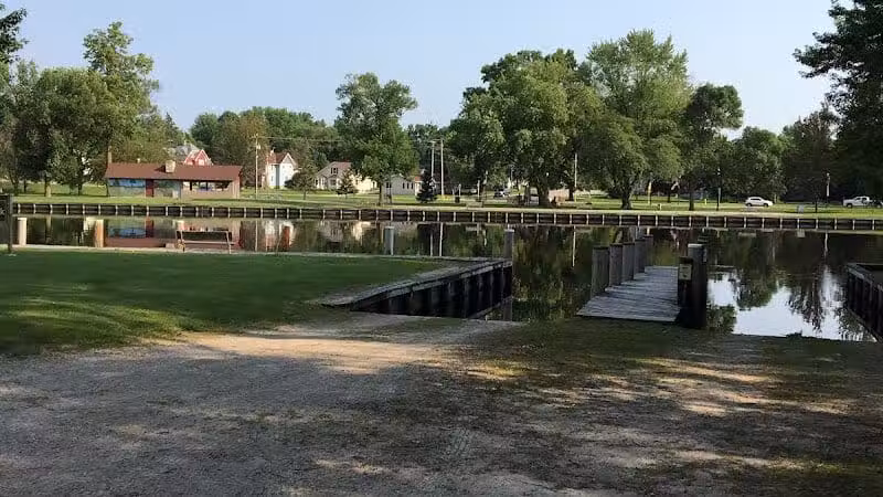 Fox and Hounds Park - Omro, WI