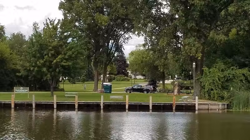 Fox and Hounds Park - Omro, WI
