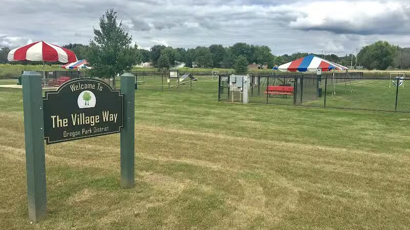 The Village Way Dog Park - Oregon, IL