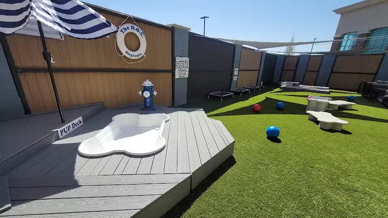 Dogtopia of Overland Park - Overland Park, KS