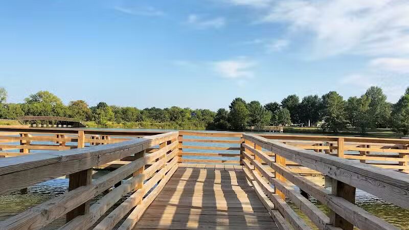 Kingston Lake Park - Overland Park, KS