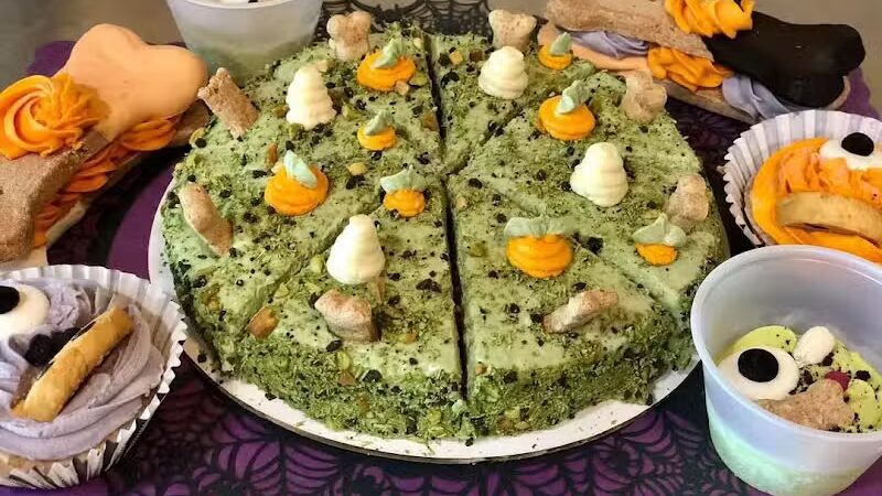 Three Dog Bakery Overland Park - Overland Park, KS