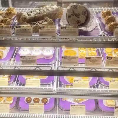 Three Dog Bakery Overland Park - Overland Park, KS