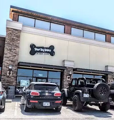 Three Dog Bakery Overland Park - Overland Park, KS