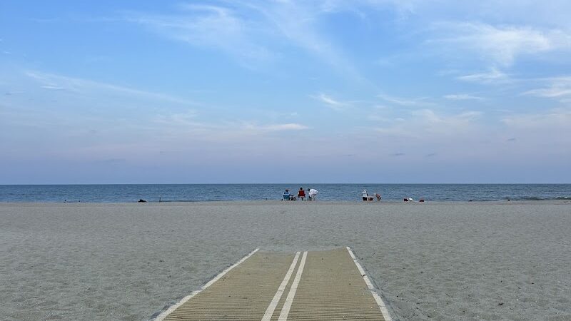 Pawley's Island parking lot South - Pawleys Island, SC
